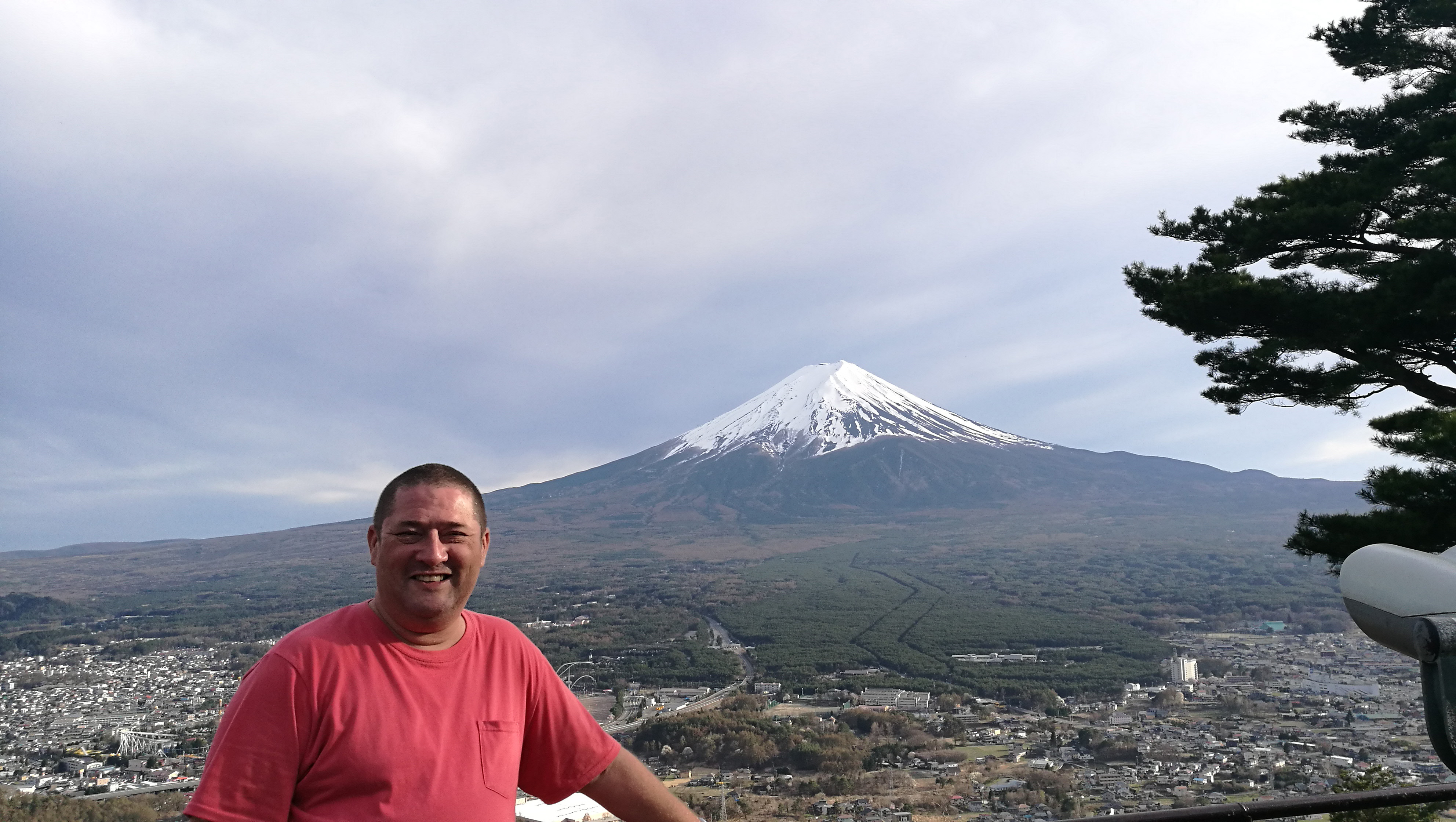 Lach on the way to Mt. Fuji, traditional japan