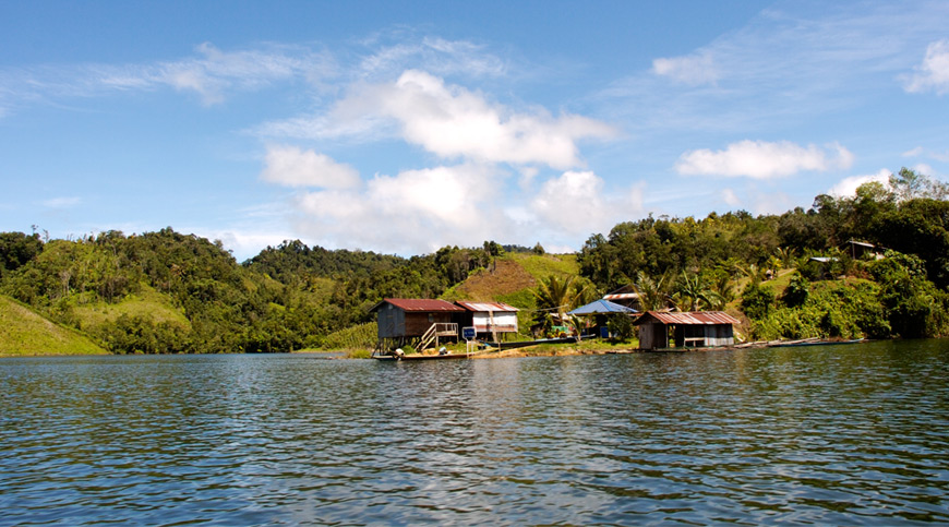 Batang-ai Reservoir, borneo