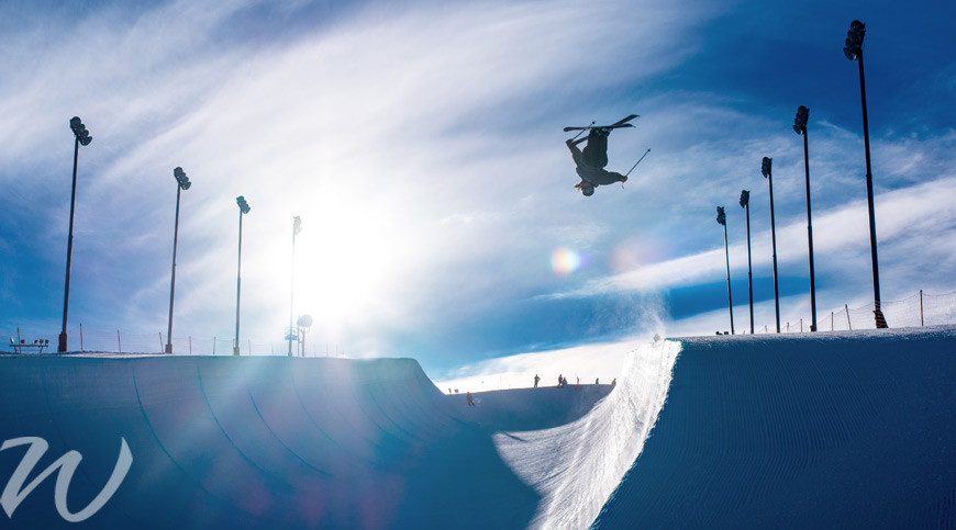 Gliding-soaring-through-the-halfpipe, winter olympics