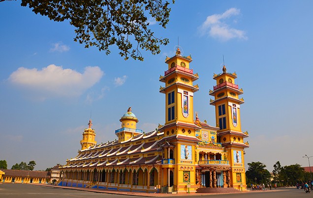 Day 9: Fly To Hoi An