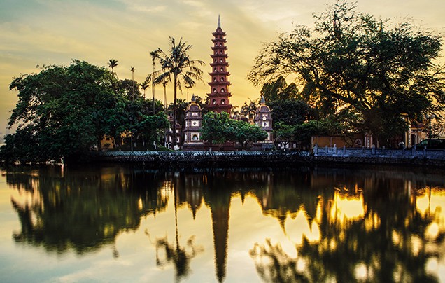 Day 16: Explore Hanoi