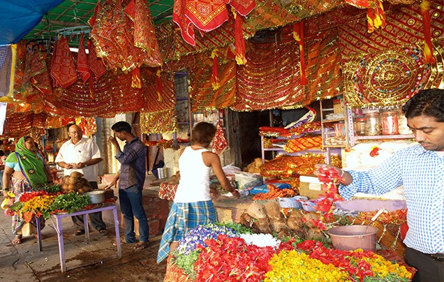 DAY 3: VARANASI TO DELHI