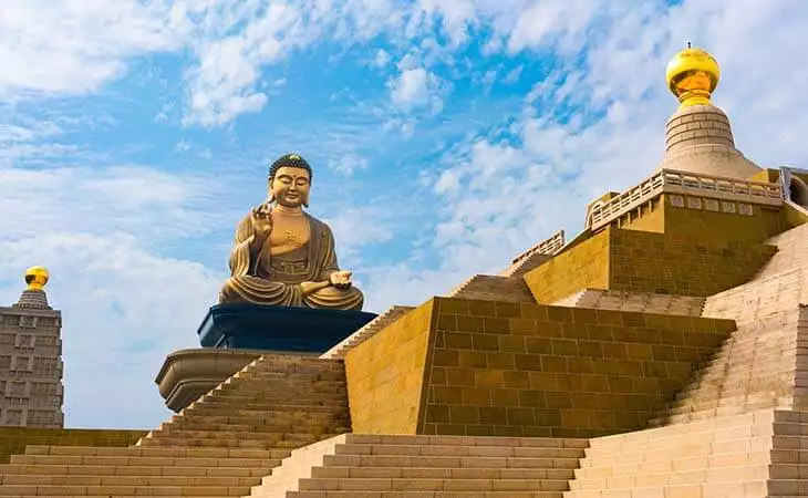 Visit Taiwan's Largest Monastery