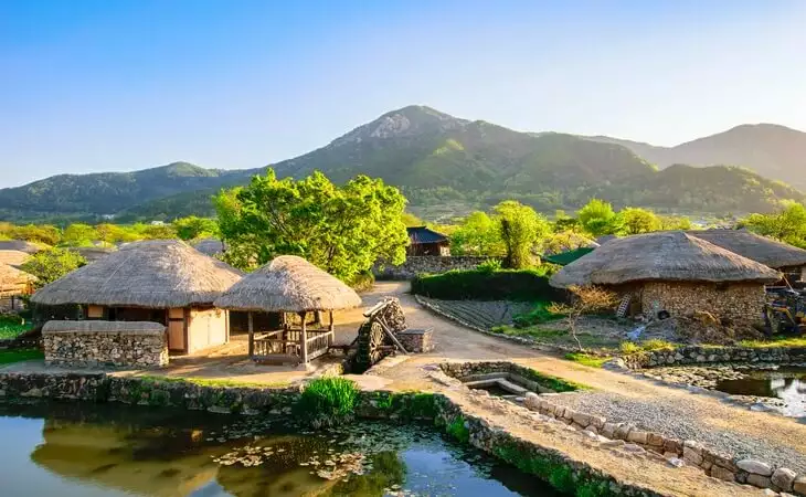 Handkerchief Dyeing at Naganeupseong Village