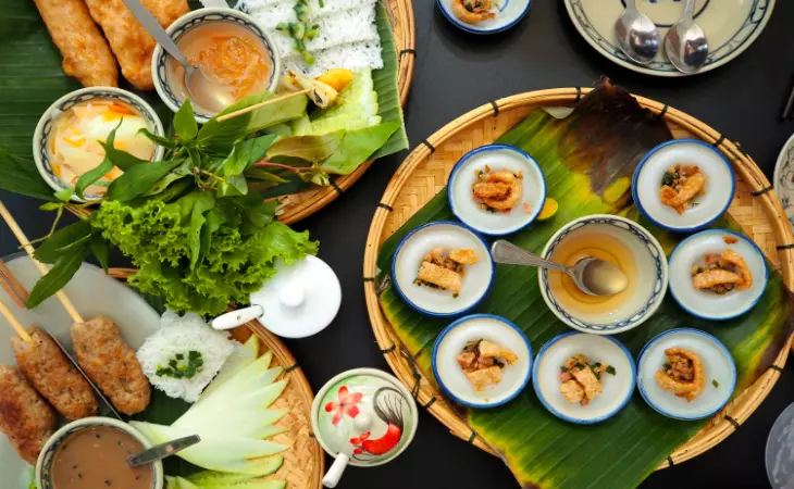 Explore Vietnamese Food