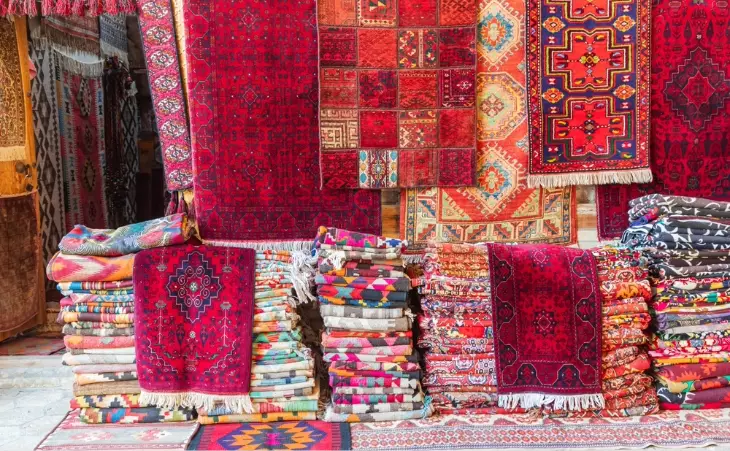 Lose yourself in vibrant bazaars