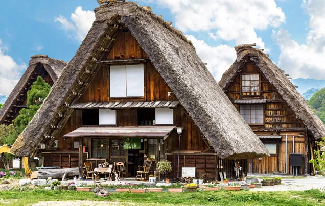 DAY 11: Shirakawago Village