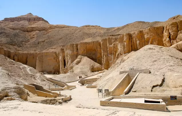 egypt jordan tours from australia DAY 8: Explore West Bank of the River Nile