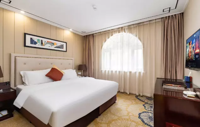 Celebrity Jiuzhaigou Hotel