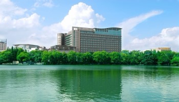Lijiang Waterfall Hotel