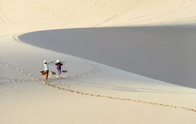 DAY 2: MUI NE SAND DUNES