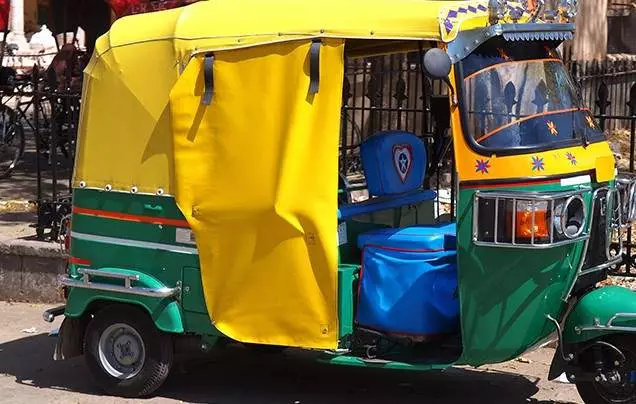 Day 1: Arrive to Bentota