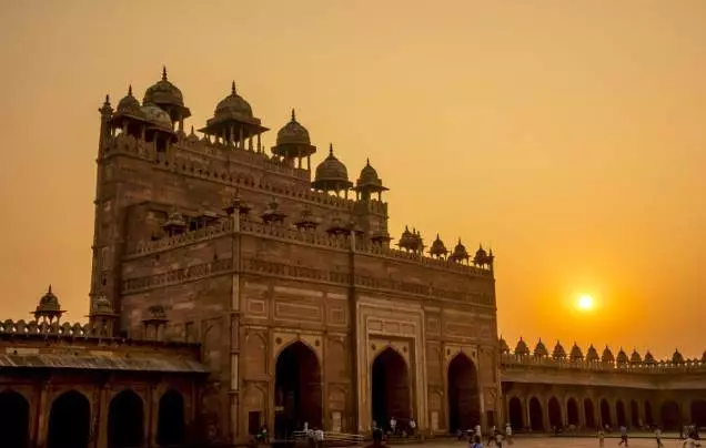 Day 9: Jaipur to Agra