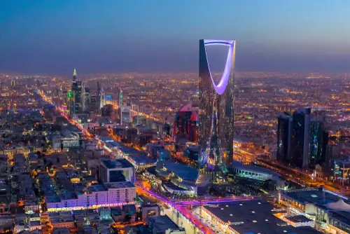 Day 1-2: Fly to Riyadh