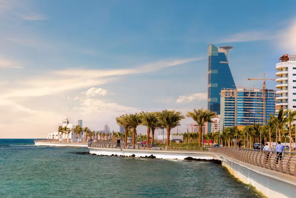 Day 9: Jeddah City Tour & Dinner with a Local Businesswoman