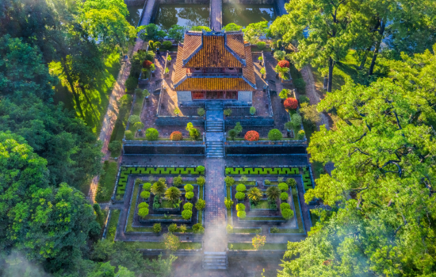 Day 15: Cruise – Explore Hue