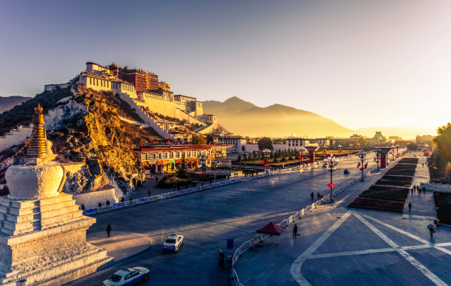 Day 1: Arrive in Lhasa