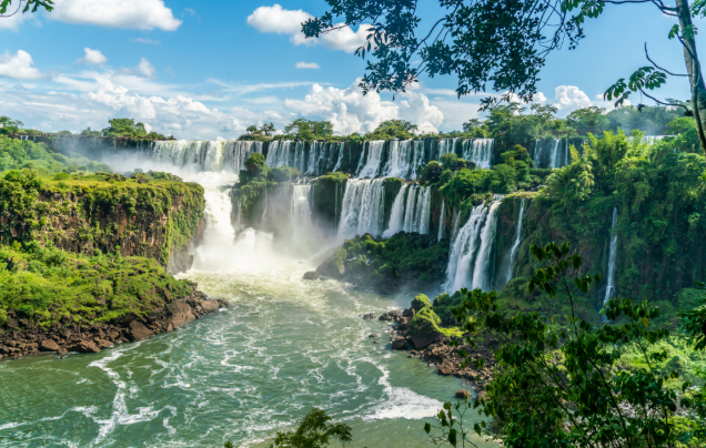 Day 10: On to Iguazu
