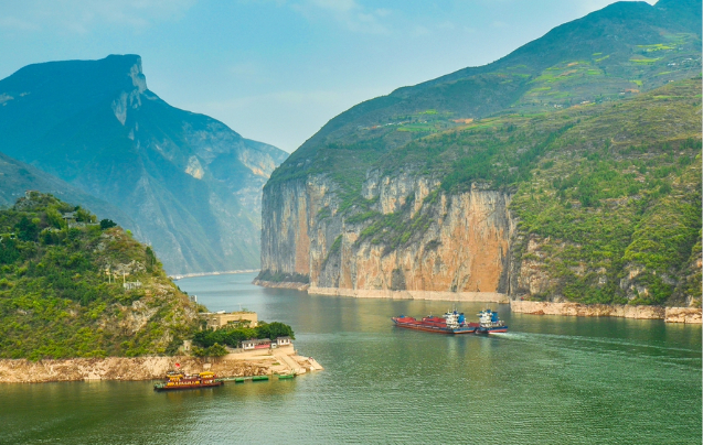 Days 4-6: Yangtze River Cruise