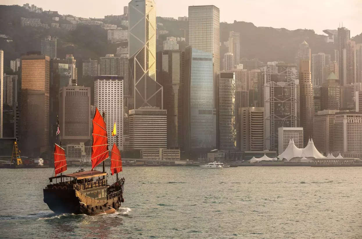 DAY 3: DEPART HONG KONG