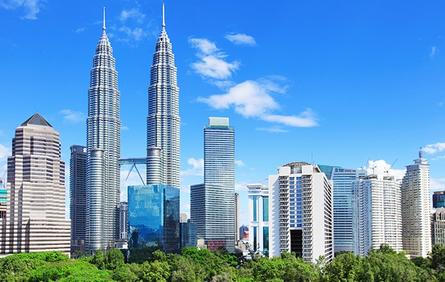 DAY 1: ARRIVE KUALA LUMPUR