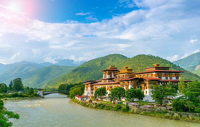 DAY 13: Into Bhutan