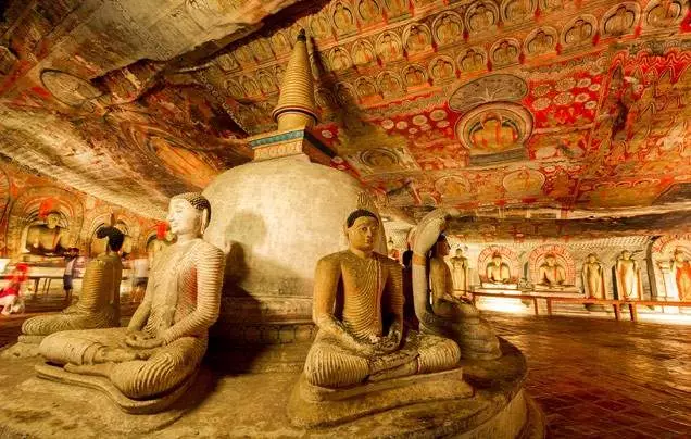 Day 5: Dambulla Rock Temple
