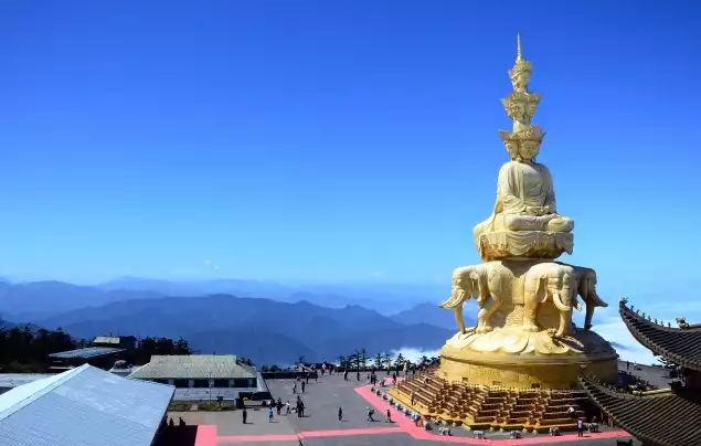 Day 11:  Explore Mount Emeishan