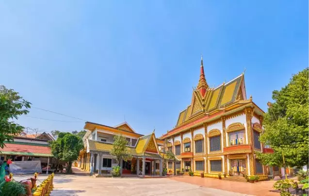 DAY 16: Travel to Siem Reap